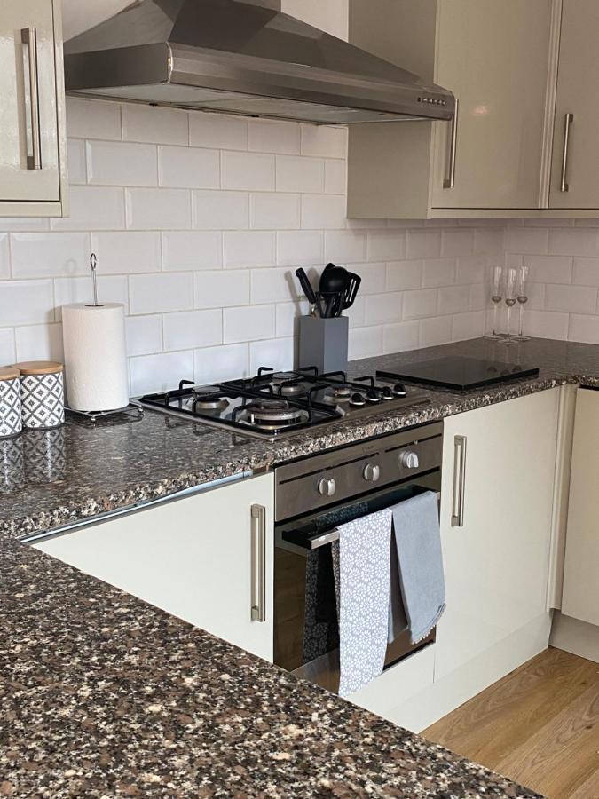 Central Leeds Townhouse With Private Roof Garden Sleeps 4 Экстерьер фото