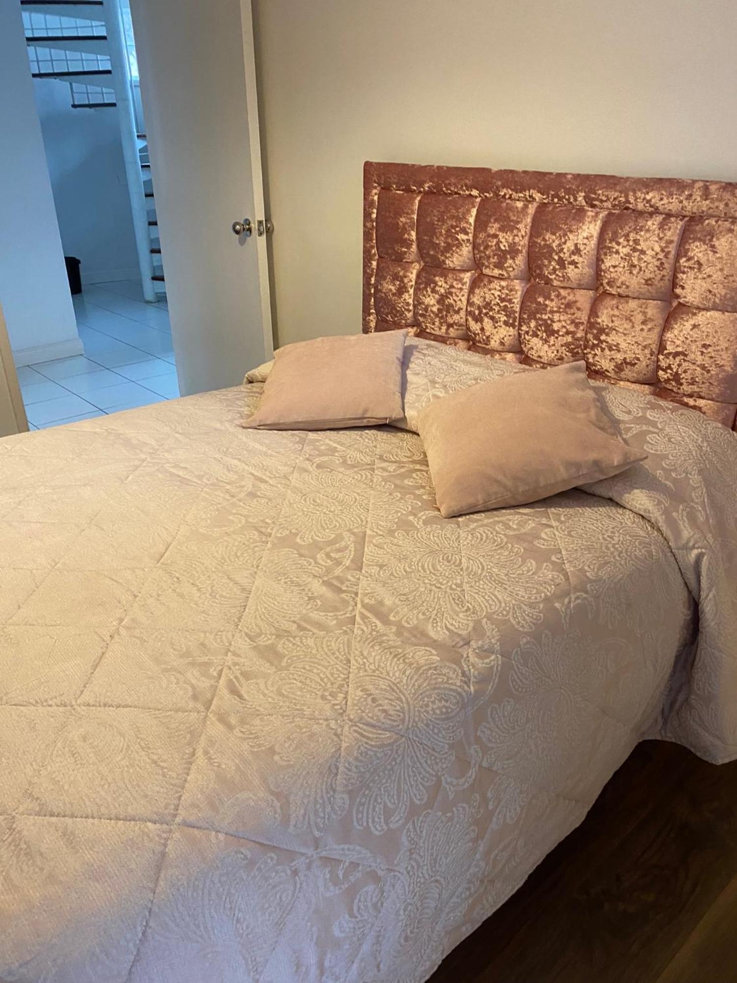 Central Leeds Townhouse With Private Roof Garden Sleeps 4 Экстерьер фото